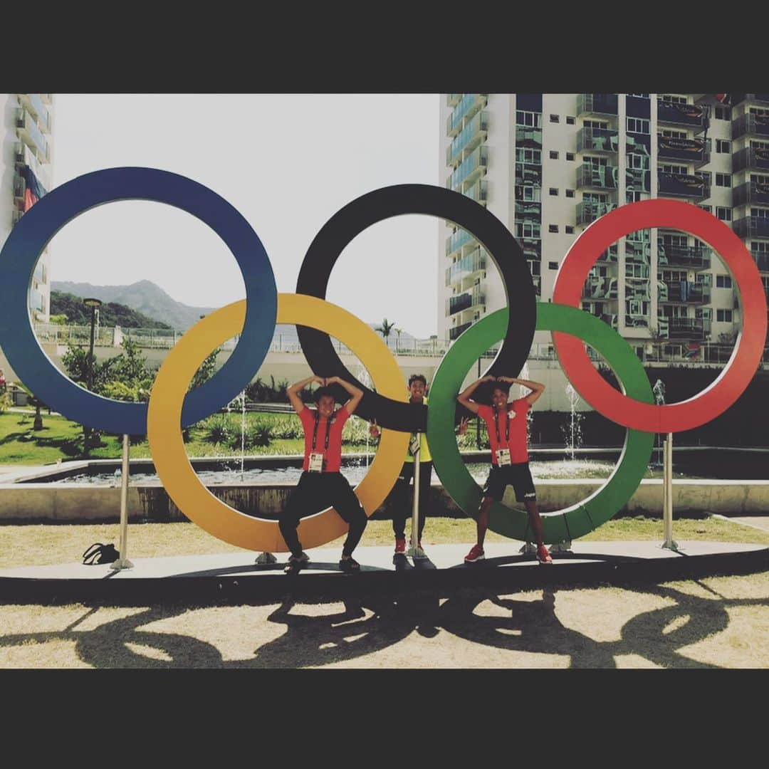 矢澤航のインスタグラム：「今日は #OlympicDay  ということで4年前の写真を🇧🇷来年の東京オリンピック・パラリンピックの開催が実現するためにもそれぞれが今できることを精一杯やっていきましょう！　#olympic #Rio2016 #Tokyo2020 #Athletics #陸上競技 #91年組 #コロナに負けるな #Sportsassistyou」