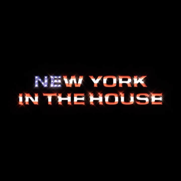 アレキサンダー・ワンのインスタグラム：「Today registered Democrats are voting in the New York primary.⁣ ⁣ If that includes you, make sure to vote today, and again on November 3rd. Because let’s be real, it’s time to turn that map blue.⁣ ⁣ Text VOTE to 50409 for your in-person polling locations.」
