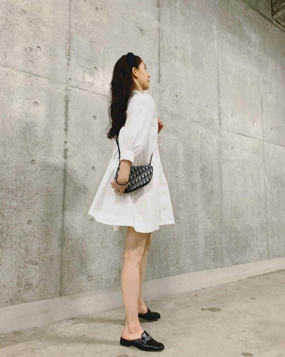 新木優子さんのインスタグラム写真 - (新木優子Instagram)「私服 shirt : @amerivintage  bag : @dior  shoes : vintage  撮影の時だけマスク外しています🙇🏻‍♀️✨」6月23日 22時19分 - yuuuuukko_