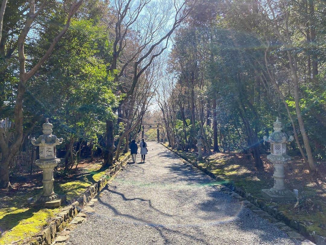 新井場徹のインスタグラム：「おかん。 おめでとう。 #母#誕生日#6月23日 #大原野神社#鹿の神 #大岩剛様もお誕生日です #おめでとうございます㊗️」