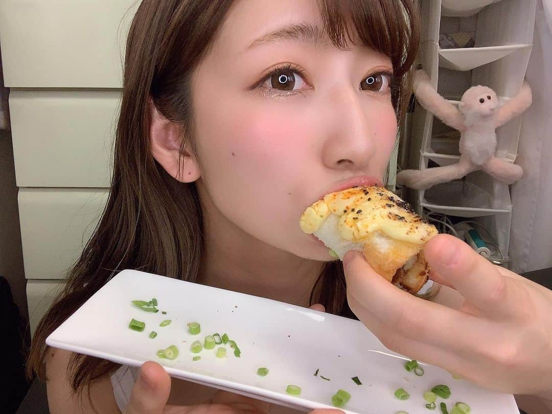 ぱつこさんのインスタグラム写真 - (ぱつこInstagram)「mgmg  #食パンアレンジ  #竹輪とチーズで #ちくチーパン」6月23日 23時13分 - 825patsuco