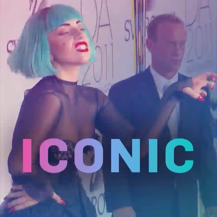 ブラッド・ゴレスキーのインスタグラム：「We're celebrating one of the biggest nights in fashion with the CFDA Awards: Ultimate Fashion Moments Special! Join me & @zannarassi on Tuesday 11/10c! #LiveFromE」