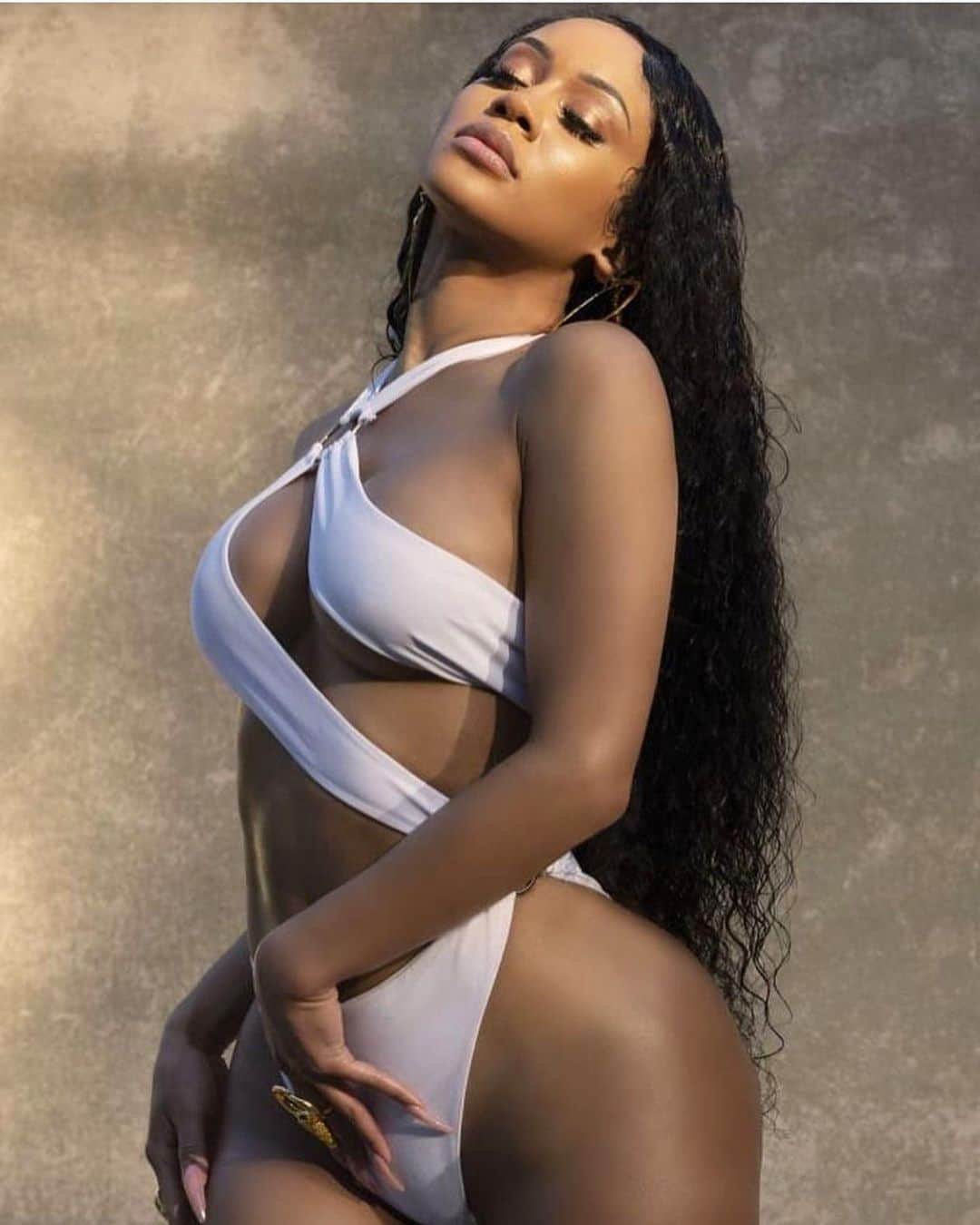 ダフネ・ジョイのインスタグラム：「I meannnnn as IF today couldn’t be more AMAZING!!!! The one and ONLY @saweetie graces the COVER of @maximmag and wears one of MY bikini designs !!! I am literally FLOORED!!!! I just freakin love love love LOVE her and the fact she is half Pinay 🇵🇭 and jus KILLIN ish right now!!! THANK YOU THANK YOU @bryonjavar u are LITERALLY the stylist GOD and have the BEST EYE for simplicity, classic, edgy, vibrant designs that take your women to the NEXT LEVEL. I can’t thank u enough!!!!! U guys!!! I’m so hype right now 😂😂😂🥰🥰😍😍😍😍😍😍😍😍😍 @saweetie @bryonjavar keep killin ish !!!! Love u guys !!!!!!! 😘😘😘😘😘😘😘😘😘😘😘😘」