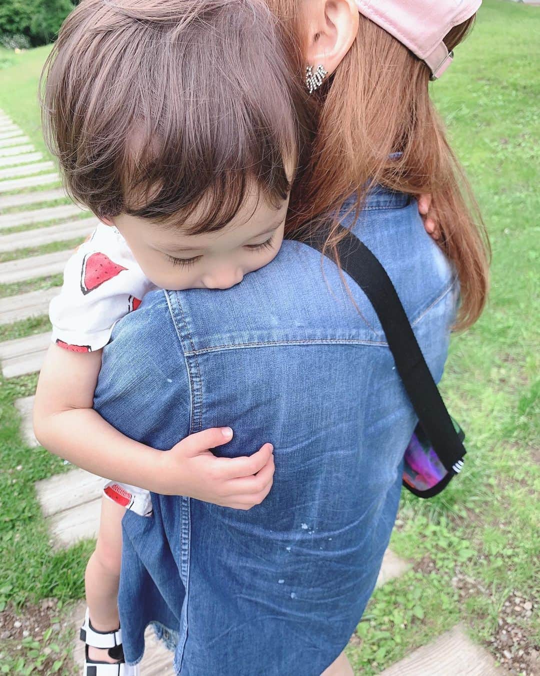 下田美咲さんのインスタグラム写真 - (下田美咲Instagram)「あなたの表情とリアクションを見るのが楽しくて、旅行が好きになりました。  #2歳9ヶ月」6月23日 15時54分 - shimodamisaki815
