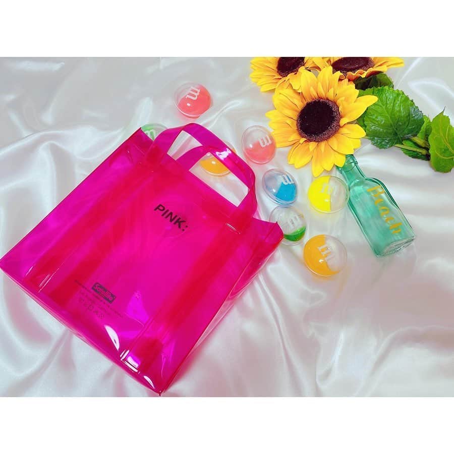 後藤陽菜乃さんのインスタグラム写真 - (後藤陽菜乃Instagram)「❤︎ new bag ・ ピンクのクリアがめちゃくちゃ可愛いくてお気に入り👀✨ ・ この夏いっぱい使おう🌻 ・ #クリアバック #pink #透明バッグ #可愛い #핑크  #귀여운 #followｍe」6月23日 17時28分 - pinachan._.0308