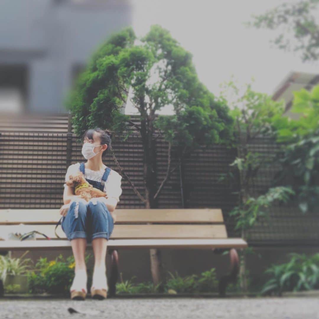 石井萌々果のインスタグラム：「ひとやすみ」