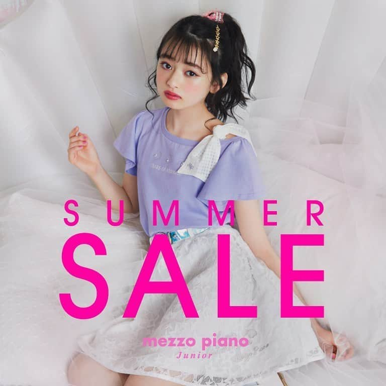 girls fesさんのインスタグラム写真 - (girls fesInstagram)「2020.06.23﻿ ﻿ 🛍✨SALE✨🛍﻿ ﻿ girlsフェスブランドの夏のクリアランスセールが、明日6月24日（水）よりスタート✨﻿ 今から使えるアイテムをセールでお得にお買いものできるチャンス‼️﻿ ﻿ 春夏カタログでイメモが着用していたアイテムもセール価格になるので、この機会にぜひゲットしてください❤️﻿ ナルミヤオンラインは24日(水)10:00スタート💻🛍﻿ ﻿ ※セール対象外、また割引率が異なる商品もございます。﻿ ※セール開催に伴い、各店舗の営業時間を変更する場合がありますので、ご注意ください。 ﻿ 各店舗の営業時間など、最新情報は、各百貨店・ショッピングセンターwebサイトにてご確認ください。﻿ ﻿ ショップリストは、﻿ インスタグラムTOPページのURLをクリック☝️﻿ WEBサイトでご覧いただけます。﻿ ﻿ ﻿ #メゾピアノジュニア#mezzopianojunior#ポンポネットジュニア#pomponettejunior#bluecrossgirls#ブルークロスガールズ#lindsay #リンジィ#byloveit#バイラビット#fashion#coordinate#コーデ#ファッション好き#おしゃれさんと繋がりたい#女の子コーデ#ナルミヤインターナショナル#ナルミヤオンライン #セール#クリアランスセール﻿」6月23日 18時09分 - girlsfes_official