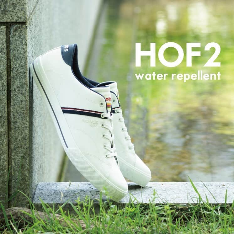 Mobus Footwearさんのインスタグラム写真 - (Mobus FootwearInstagram)「HOF2 Water Repellent﻿ ﻿ ★ヨーロッパスタイルスニーカー★﻿ ﻿ 今期のモーブスは機能性も見逃せない！ ﻿ カラーリングが大人っぽい定番モデルHOF2,HOF MIDより雨の日も安心な撥水機能を携えた 限定モデルがリリースされました。 アッパーには特殊加工された撥水ナイロン素材を使用。ベロ の付け根やジッパー(HOF MID)部分には水の侵入を防ぐ”水かき”と呼ばれるパーツを追加。 側面のミッドソール部分も25mmの高さがあり少々の水たまりならモノともしない。また雨の 時期に気になる湿気対策としてライニング、インソールにはムレにくい３Dメッシュを使用。 とことん拘り抜いた機能性スニーカー、HOF2,HOF MIDが見逃せない！﻿ ﻿ 数量限定生産ですのでお早めに!﻿ ﻿ 👟﻿ ▶Price:7,400﻿ ▶Size:36-44﻿ ▶Material：撥水加工ナイロンメッシュ﻿ ーーーーーーーーーーー﻿ 🔍﻿ HOF2 Water Repellentの購入はアカウントトップの（@mobusofficial）から！﻿ ﻿  #mobus﻿ #モーブス #mobussneaker #モーブススニーカー﻿ #ドイツ #mobusofficial  #HOF2WR﻿ #サンダル﻿ #キャンプ﻿ #アウトドア﻿ #outdoor﻿ #キャンプギア﻿ #camping﻿ #撥水﻿ #walk﻿ #outdoorstyle﻿ #雨の日﻿ #スニーカー﻿ #スニーカー同好会﻿ #kicks﻿ #kickstagram﻿ #コーデ﻿ #カジュアルコーデ﻿ #カジュアルファッション﻿ #夏コーデ﻿ #キックス﻿ #スニーカー大好き﻿ #シューズ﻿ #ブンデスリーガ﻿ #オリンピック﻿」6月23日 19時06分 - mobusofficial