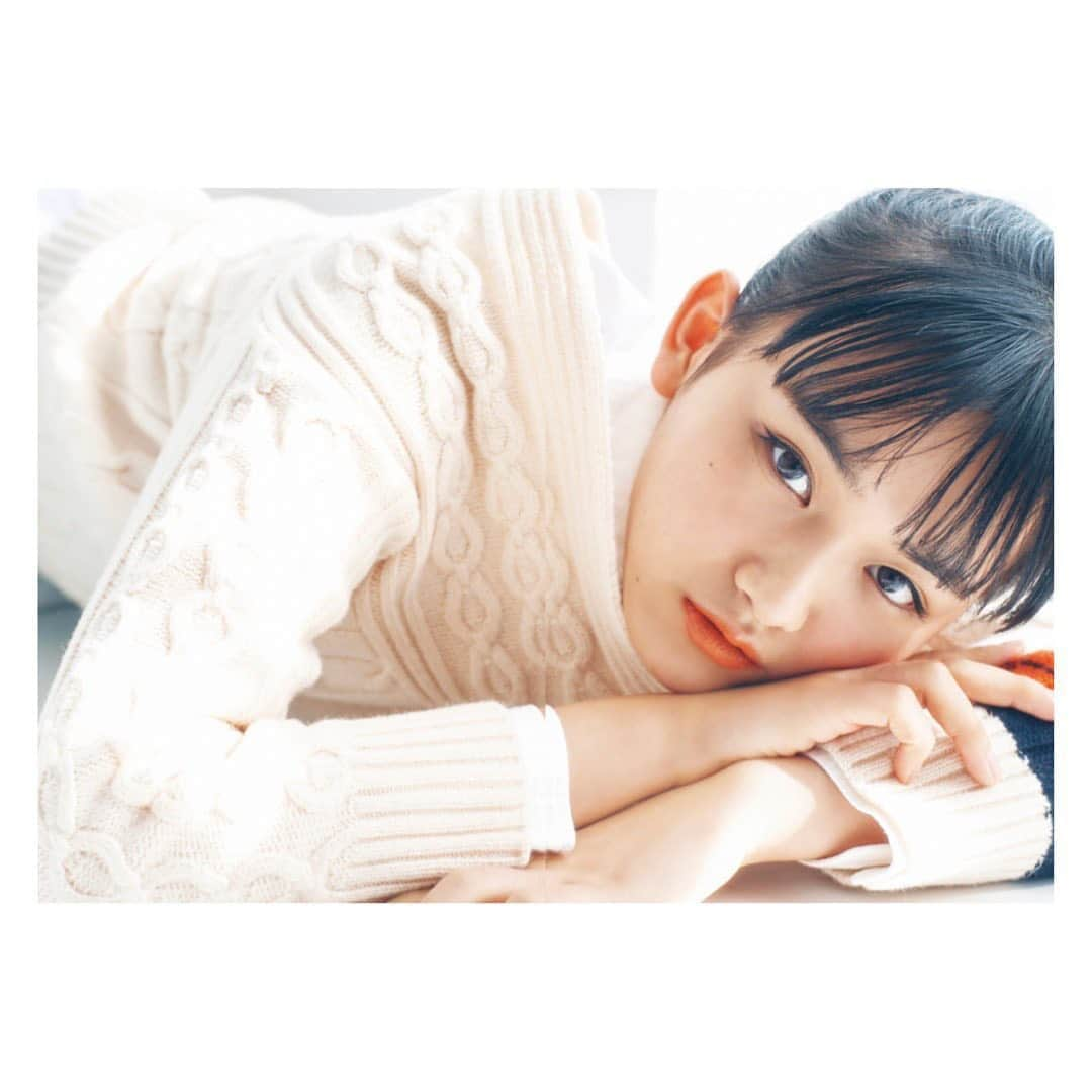 柏木作夢さんのインスタグラム写真 - (柏木作夢Instagram)「Styling works for 山崎天chan(欅坂46)  14歳とは思えないオーラと、14歳にしか見えないあどけなさが混在した撮影でした。  #styling #works #artworks #keyakizaka46 #欅坂46 #山崎天 #knit #green #orange #color #fashion #fashiongram #fashionportrait #clean #style #casual #photooftheday #mood」6月23日 19時07分 - samukashiwagi