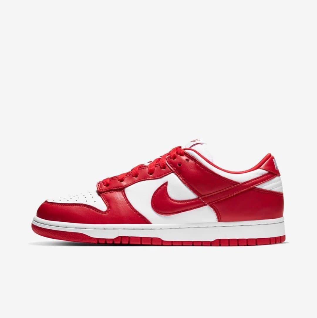 UNITED ARROWS & SONSさんのインスタグラム写真 - (UNITED ARROWS & SONSInstagram)「【 Info 】 ㅤㅤㅤㅤㅤㅤㅤㅤㅤㅤㅤㅤㅤ﻿ ＜ NIKE DUNK LOW SP UNIVERSITY RED ＞ ﻿ NIKEのクラシックモデル「DUNK」の﻿ 復刻カラー"UNIVERSITY RED"をハウスカード会員様限定の抽選にて販売いたします。 ﻿ 販売方法はをストーリーズのリンクをご覧ください。 ﻿  We will sell by lot only for members. ﻿ Please refer to the Stories link for sales method.﻿ ﻿ ﻿ #Nike﻿ #DunkLow﻿ #DunkLowSp﻿ #UnitedArrowsAndSons﻿ #UnitedArrows」6月23日 19時02分 - unitedarrowsandsons