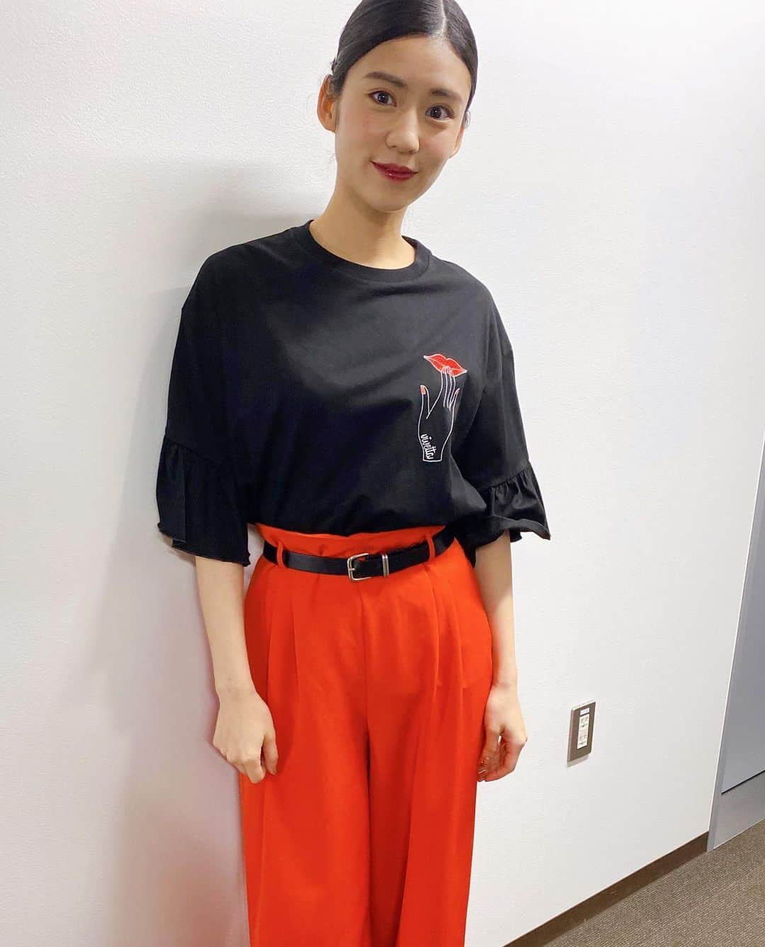 渡辺早織さんのインスタグラム写真 - (渡辺早織Instagram)「DAILY9、最近の衣装はこちらです💁🏻‍♀️💕 かわいい服着てお出かけしたいですなぁ…👗 #daily9 #nba情報局daily9  #outfits」6月23日 19時04分 - _watanabesaori_