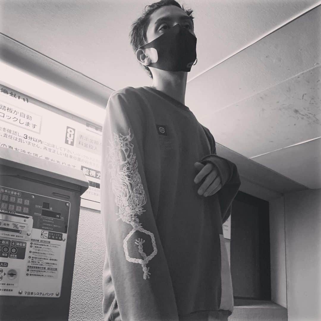 のインスタグラム：「dolly noire × oli 🙏🙏」
