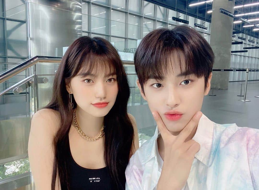 キム・ドヨンさんのインスタグラム写真 - (キム・ドヨンInstagram)「Doyeon IG Story Update with Kim Minkyu🤍🤍」6月23日 19時45分 - weme.doyeon