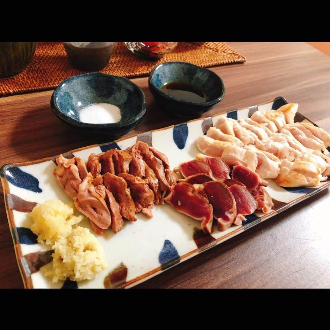 澤上竜二さんのインスタグラム写真 - (澤上竜二Instagram)「宮崎の地鶏取り寄せしてみた。美味しかった。 #宮崎#地鶏#取り寄せ #居酒屋風#並べてみた」6月23日 20時20分 - sawakami.ryuji