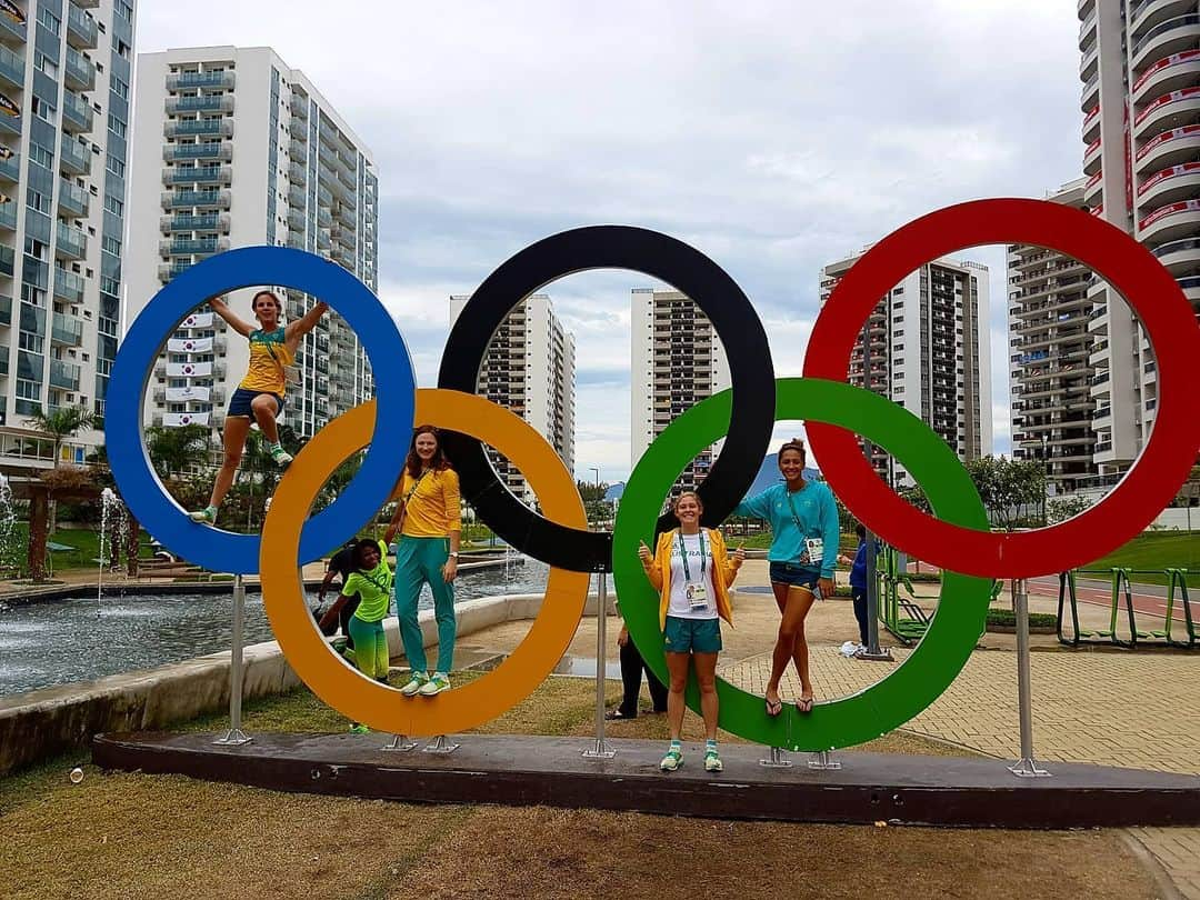 ケイト・キャンベルさんのインスタグラム写真 - (ケイト・キャンベルInstagram)「Happy #OlympicDay... If you'd asked an 8 year old Cate "what do you want to be when you grow up?" she'd have said "an Olympian." 28 year old Cate: "what do you want to be when you grow up?" Cate: "an Olympian" Grateful to still be living out my childhood dream. One day I'll have to grow up and find somethig else to do. But it is not this day ❤️」6月23日 20時53分 - cate_campbell