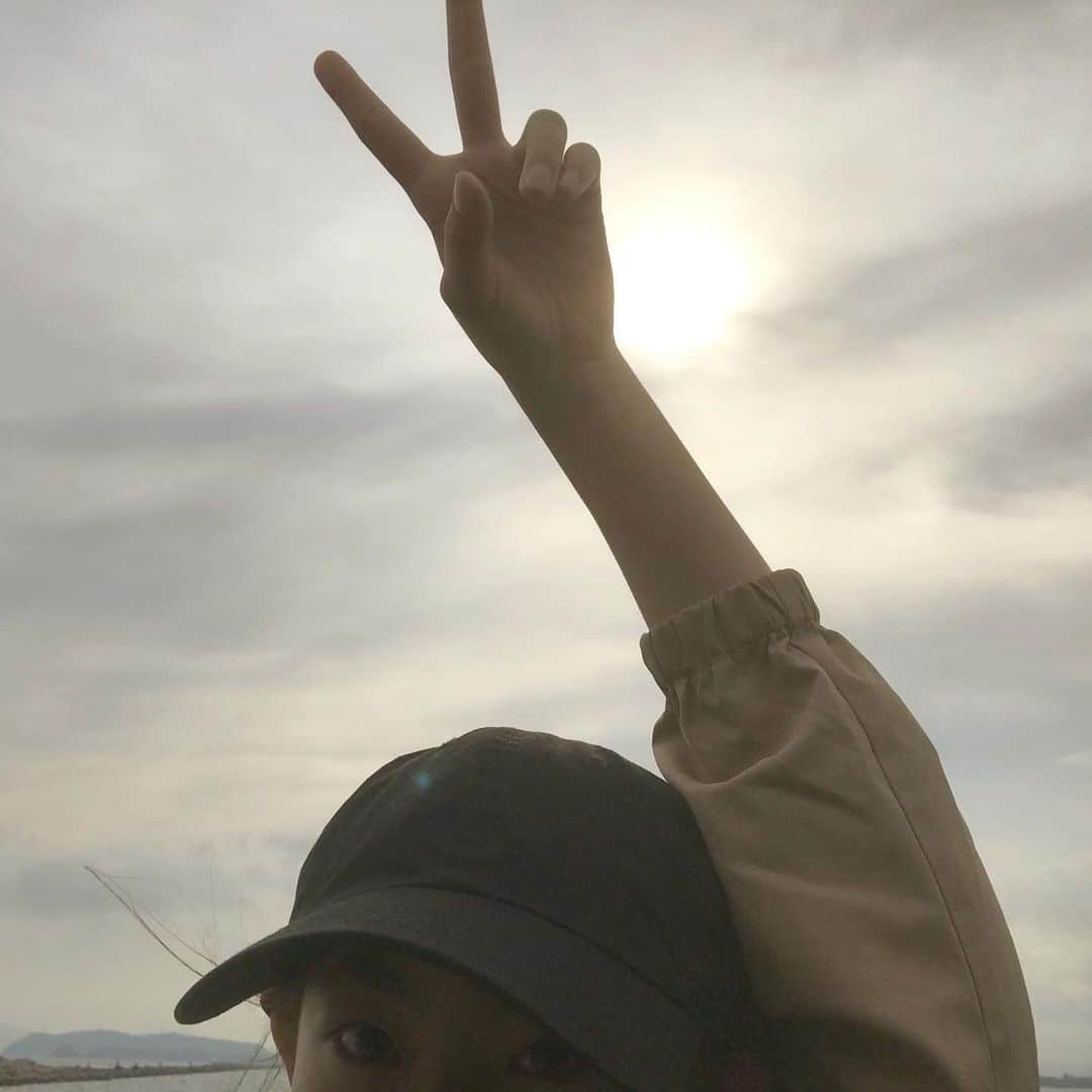 Ayamiさんのインスタグラム写真 - (AyamiInstagram)「︎︎︎✌︎ . #OFFICENOIR #︎︎︎︎︎︎綺麗 #空 #中学生 #jc1 #中学1年生 #jcモデル #jcガール #おしゃれ大好き #かわいい #モデル#コーデ#福岡モデル事務所#福岡#モデル事務所#ファッション#おしゃれ#ロングヘア #ティーンモデル#Instafashion#instagood#japanese#japanesegirl#kidsmodel#model#potd#tagsforlike#ootd#MOLDIV#follwme」6月23日 20時59分 - ayami__0629