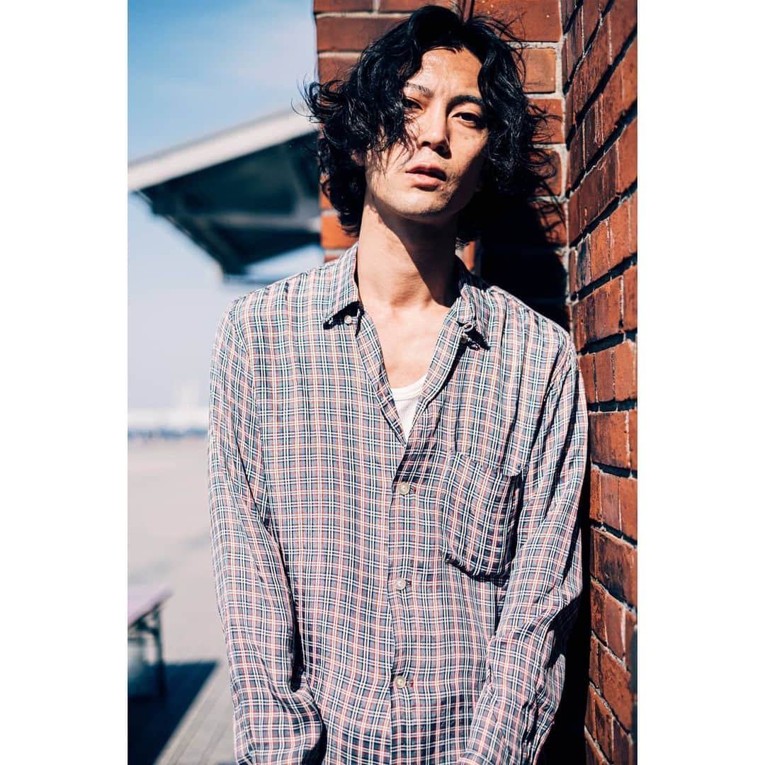 大久保裕太のインスタグラム：「🧱🧱🧱 #vintage#fashion#portrait#portraitphotography」