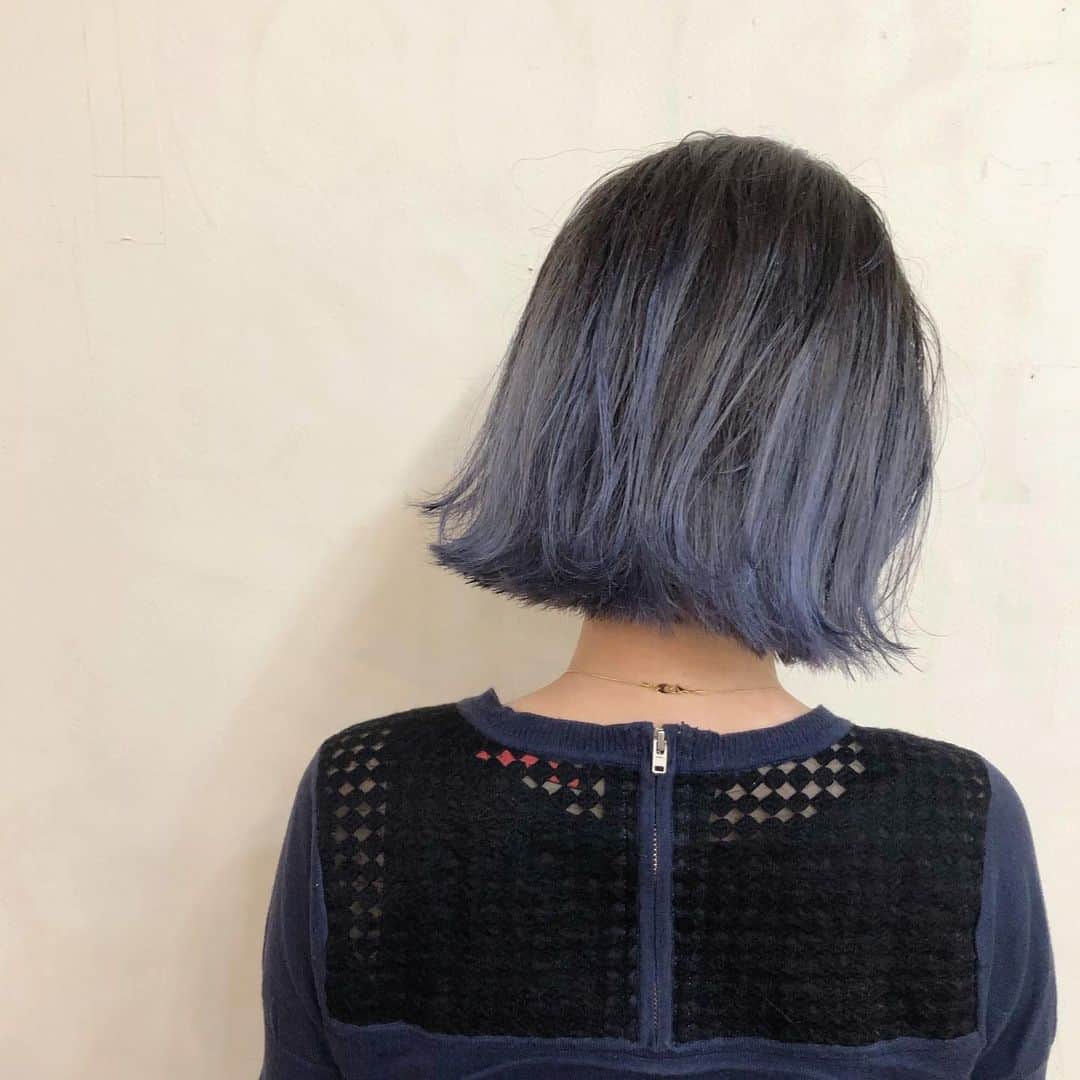 佐々木香奈さんのインスタグラム写真 - (佐々木香奈Instagram)「﻿ #sasakicolor﻿ gradation color﻿ dark gray × blue ash﻿ ﻿ ﻿ ♡﻿ #グラデーションカラー﻿ #ポイントカラー﻿ #デザインカラー﻿」6月23日 21時20分 - sasakikana