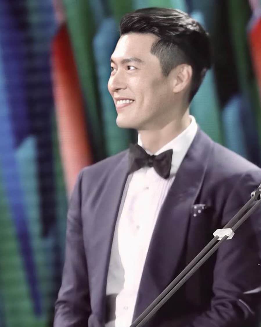 ヒョンビンさんのインスタグラム写真 - (ヒョンビンInstagram)「❤️ —— #hyunbin #현빈 #ヒョンビン #玄彬」6月23日 21時31分 - withhyunbin