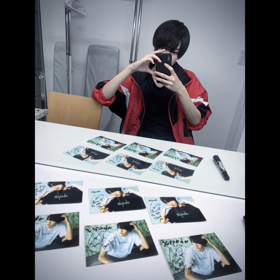中山咲月さんのインスタグラム写真 - (中山咲月Instagram)「本日KINGLYMASKの撮影でした Xspadaの特典のサインしてきたよ〜 お楽しみに(￣∀￣)」6月23日 21時38分 - nakayama_satsuki