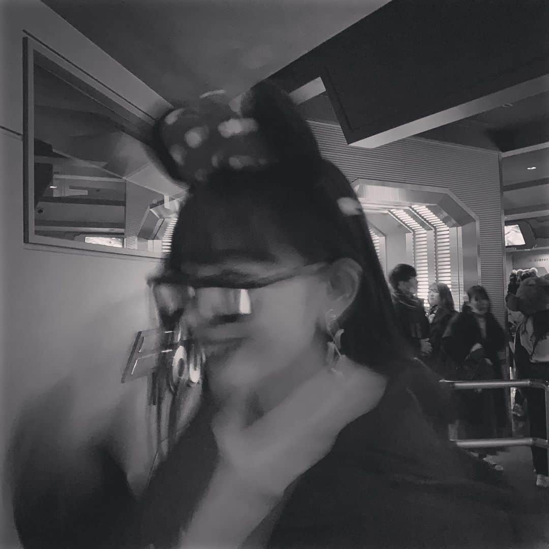 梶川愛美さんのインスタグラム写真 - (梶川愛美Instagram)「🐭📸🐭📸 ・ ・ ・ #disneyland #disneygram #startours  #followｍe #fjk #16歳 #フォローしてね  #お久しぶりです #元気だよ」6月23日 21時41分 - kajikawa_manami