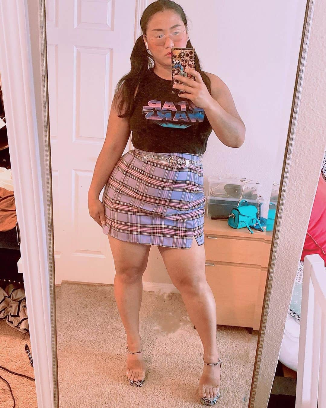 のインスタグラム：「Your #egirl or #meangirl ? Shoes @shoedazzle #shoedazzlepartner  skirt http://shein.top/ci4b8zy @sheinofficial @sheincurve #SHEIN #SHEINgals」