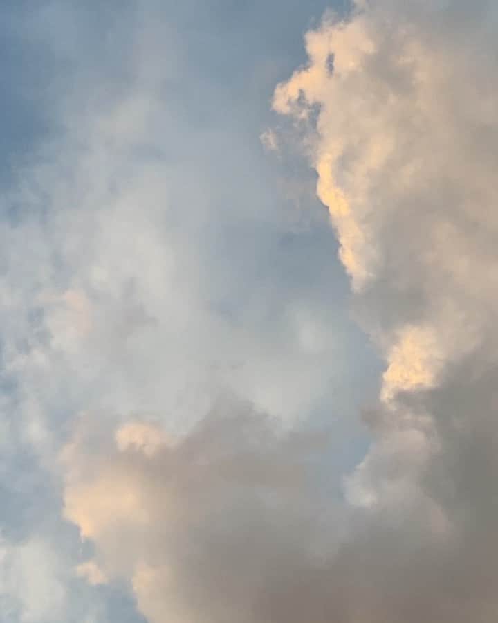 Mathilde Goehlerのインスタグラム：「Sankt Hans ☁️」