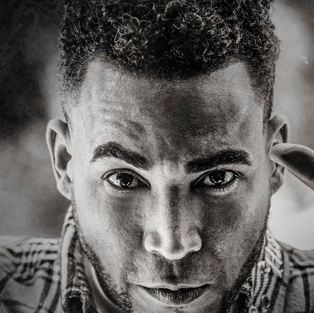 ドン・オマールさんのインスタグラム写真 - (ドン・オマールInstagram)「Fase 1 de este nuevo capítulo: ¡Sitio web renovado! Ingresa ya a WWW.DONOMAR.COM  #DonOmar #Website #NewWebsite #Reggaeton #ExclusiveContent  Photo 📸 @frankiejazz」6月24日 0時02分 - donomar