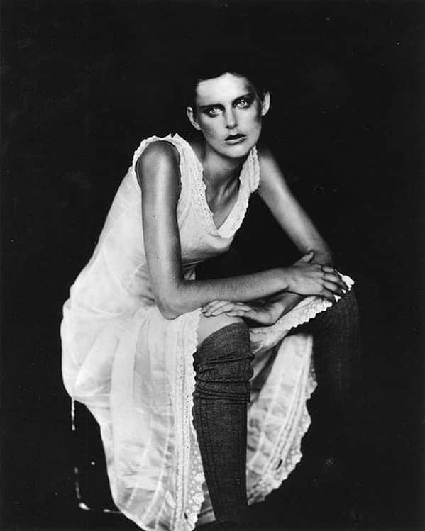 大森美希さんのインスタグラム写真 - (大森美希Instagram)「Stella Tennant, photo by Paolo Roversi, 1996  #今日の一枚 #ステラテナント #パオロロベルシ #ファッションフォト #90年代ファッション #モード #アート #ファッション #クリエーター #写真 #ヴォーグイタリア #イタリアンヴォーグ #今日のムード #ポートレート #パリ #パリ生活 #スーパーモデル #todaysphoto #paoloroversi #stellatennant #portrait #fashionphotography #fashion #mode #art #todaysmood #90sfashion #vogueitalia #monochrome #parislife」6月24日 0時08分 - mikiomori_