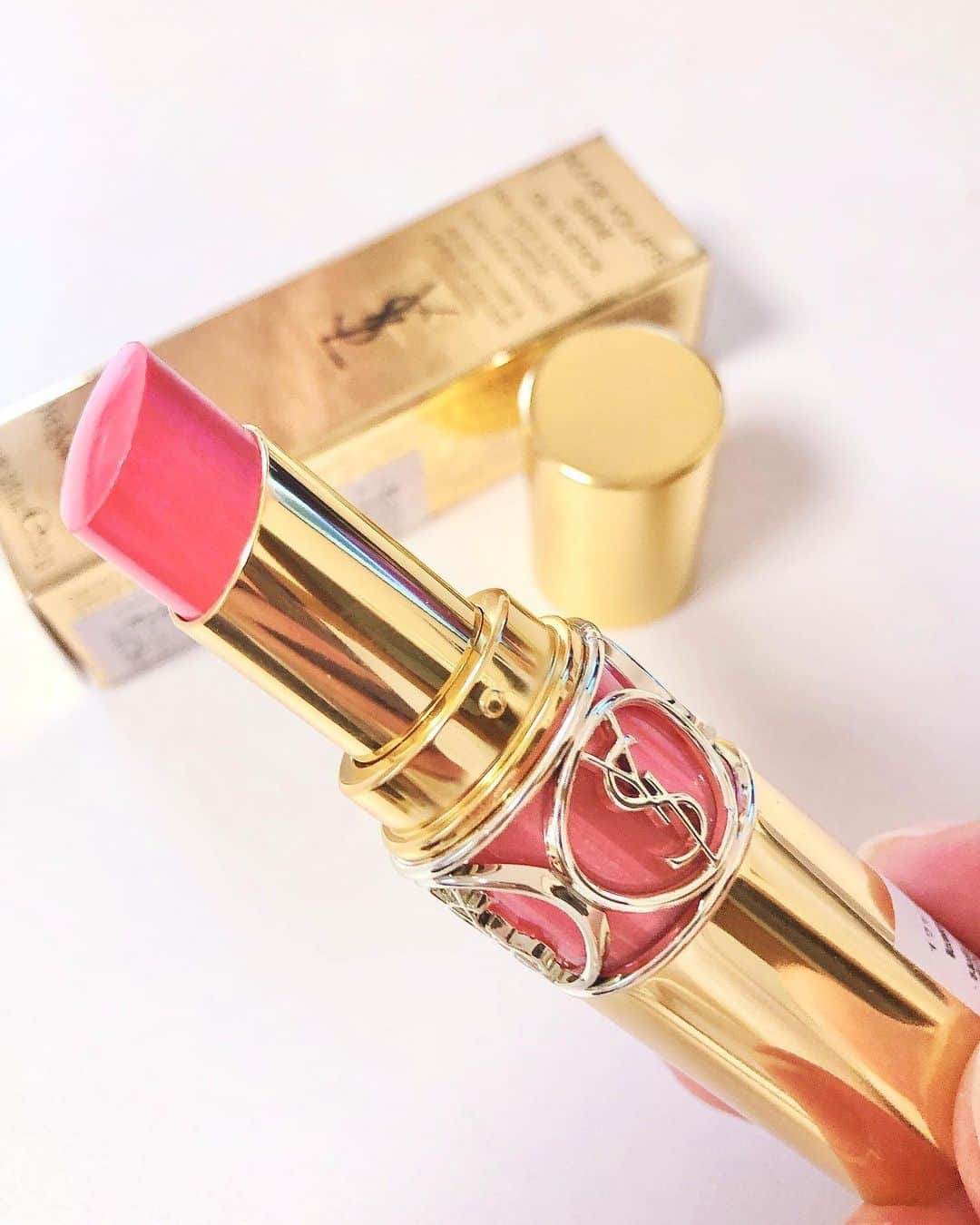 藤崎里菜さんのインスタグラム写真 - (藤崎里菜Instagram)「すき♡ ． ． #イヴサンローラン #yvessaintlaurent  #口紅 #lip #lipstick  #オレンジ #ピンクオレンジ #コスメ #cosmetics  #cosme」6月24日 0時16分 - rina_fujisaki