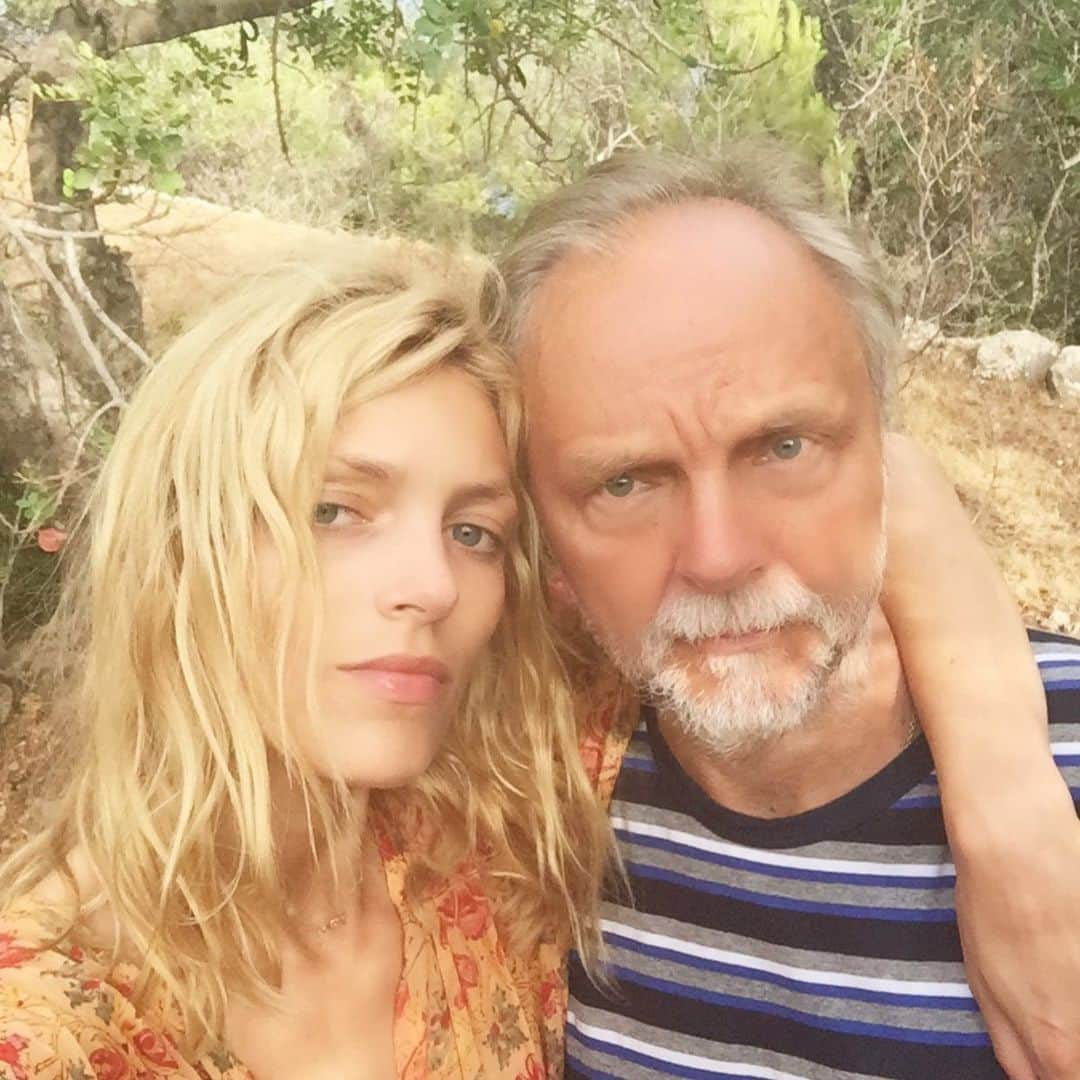 アニヤ・ルービックさんのインスタグラム写真 - (アニヤ・ルービックInstagram)「Happy Father’s Day!!! ❤️Kocham Cię Tatuś!」6月24日 1時10分 - anja_rubik