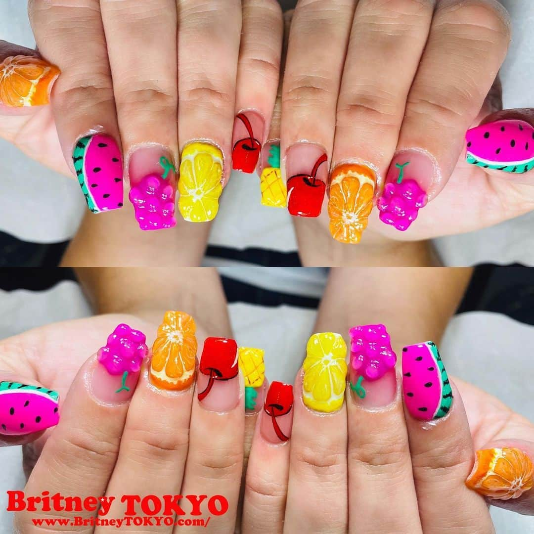 Britney TOKYOさんのインスタグラム写真 - (Britney TOKYOInstagram)「🍌🍑🍒🍊🍓🍉🍇 #nailart #nails #britneytokyo #fruitsnails #kawaii #ネイル」6月24日 1時11分 - britneytokyo