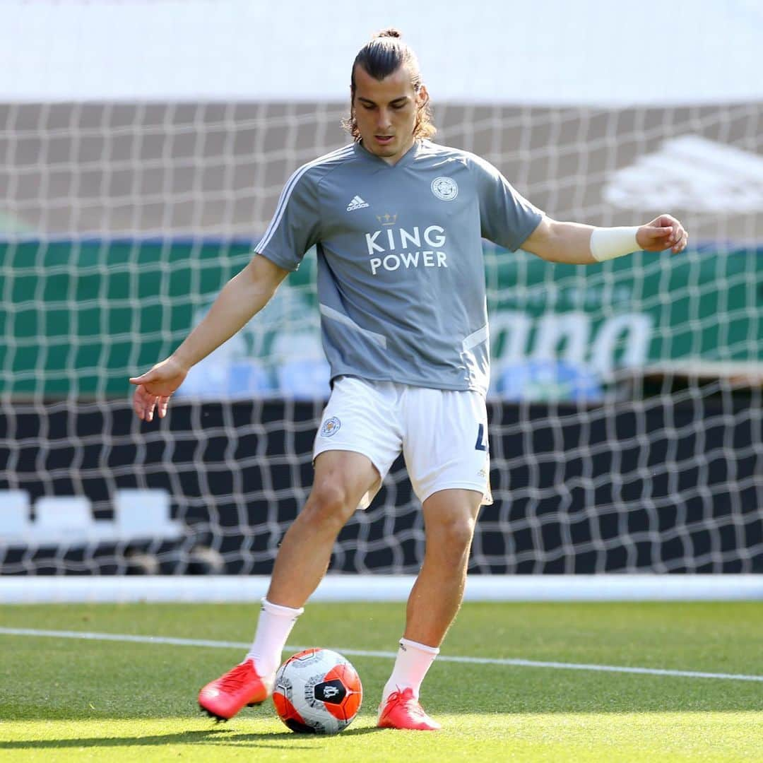 レスター・シティFCさんのインスタグラム写真 - (レスター・シティFCInstagram)「Warm ups ☑️ #LeiBha • #lcfc • #PL」6月24日 1時57分 - lcfc