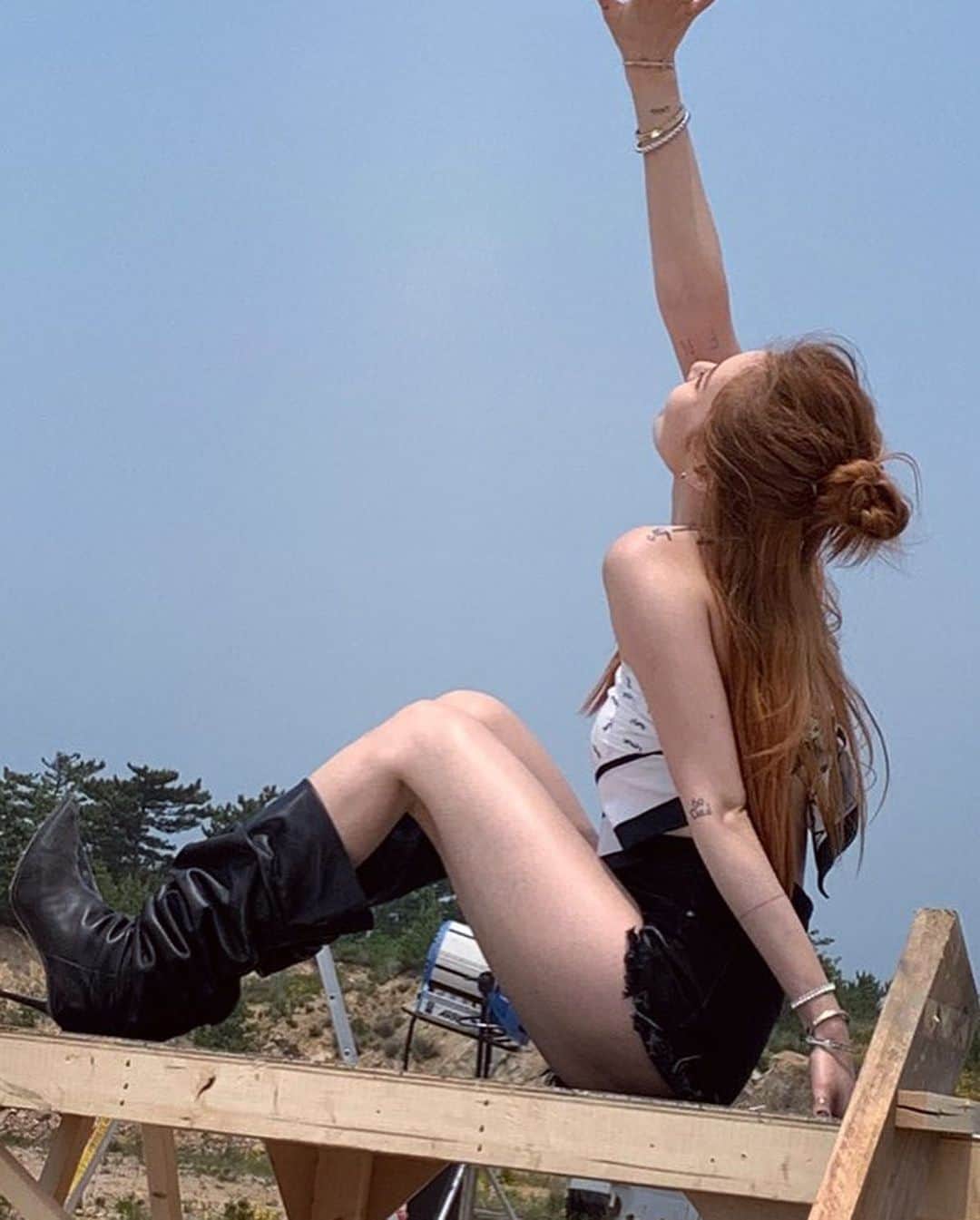 ヒョナ さんのインスタグラム写真 - (ヒョナ Instagram)「☀️」6月24日 2時03分 - hyunah_aa