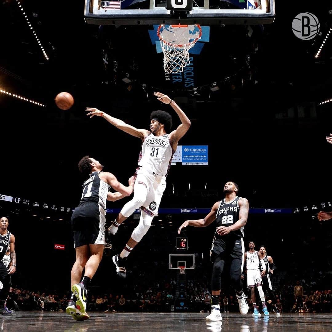 Brooklyn Netsさんのインスタグラム写真 - (Brooklyn NetsInstagram)「📸 𝙿𝚑𝚘𝚝𝚘 𝚘𝚏 𝚝𝚑𝚎 𝙳𝚊𝚢 | 𝙃𝙖𝙫𝙚 𝙖𝙣 𝙊𝙪𝙩𝙡𝙚𝙩 📸」6月24日 2時26分 - brooklynnets
