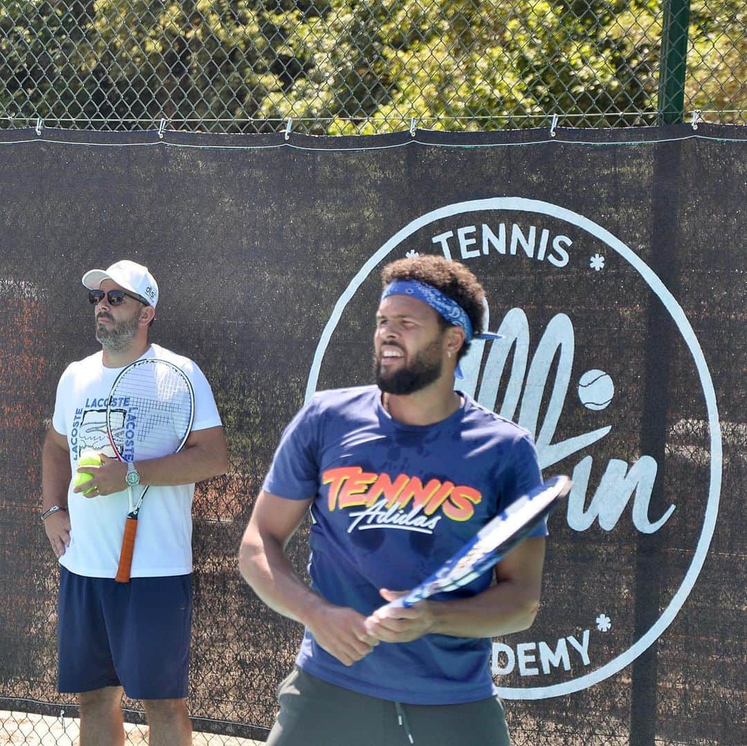 ジョー＝ウィルフリード・ツォンガのインスタグラム：「Proud of this 🙏🏽😍 #allinacademy #tsongateam #allintrainingcamp」
