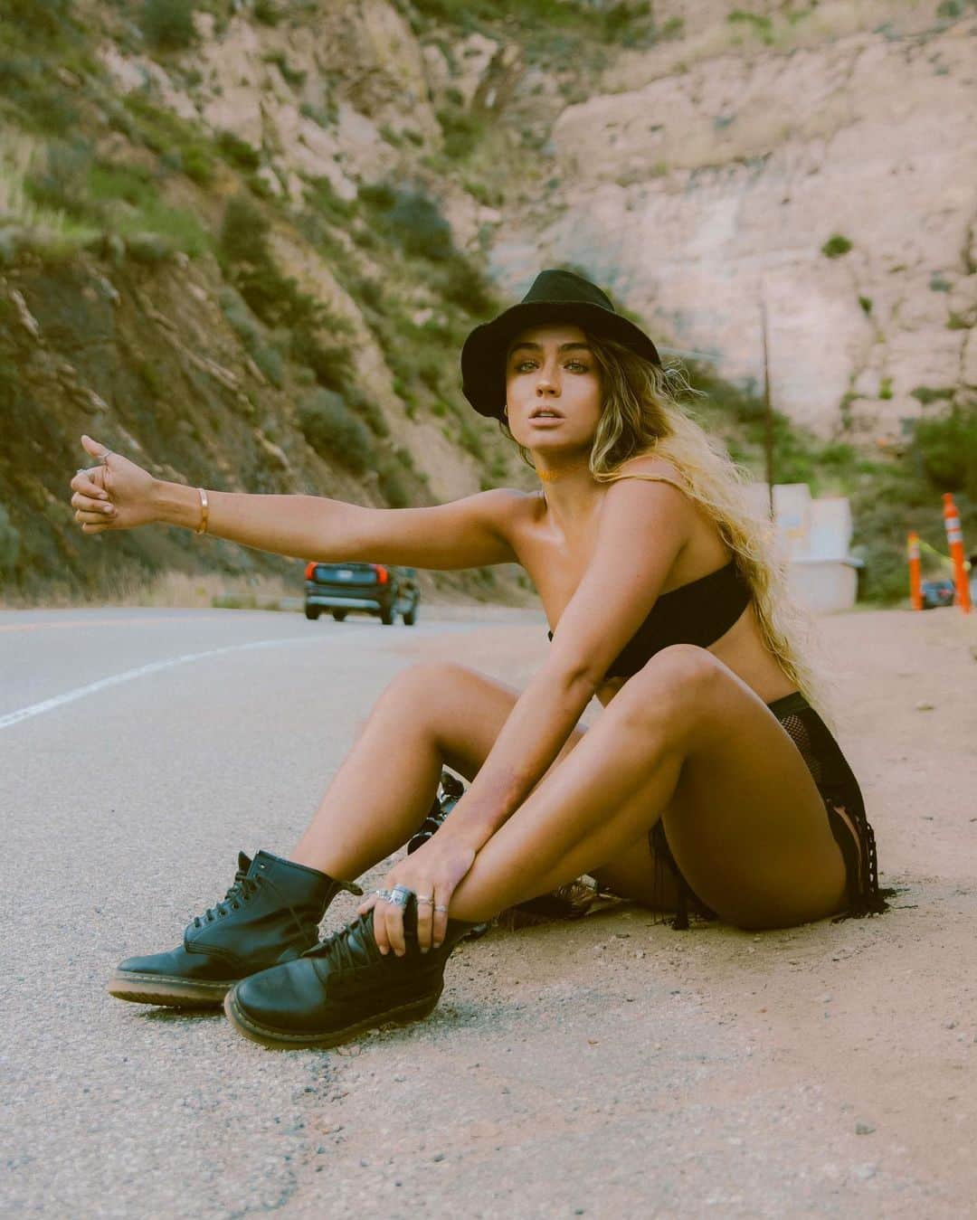 Sommer Rayさんのインスタグラム写真 - (Sommer RayInstagram)「take me on an adventure?」6月24日 4時39分 - sommerray