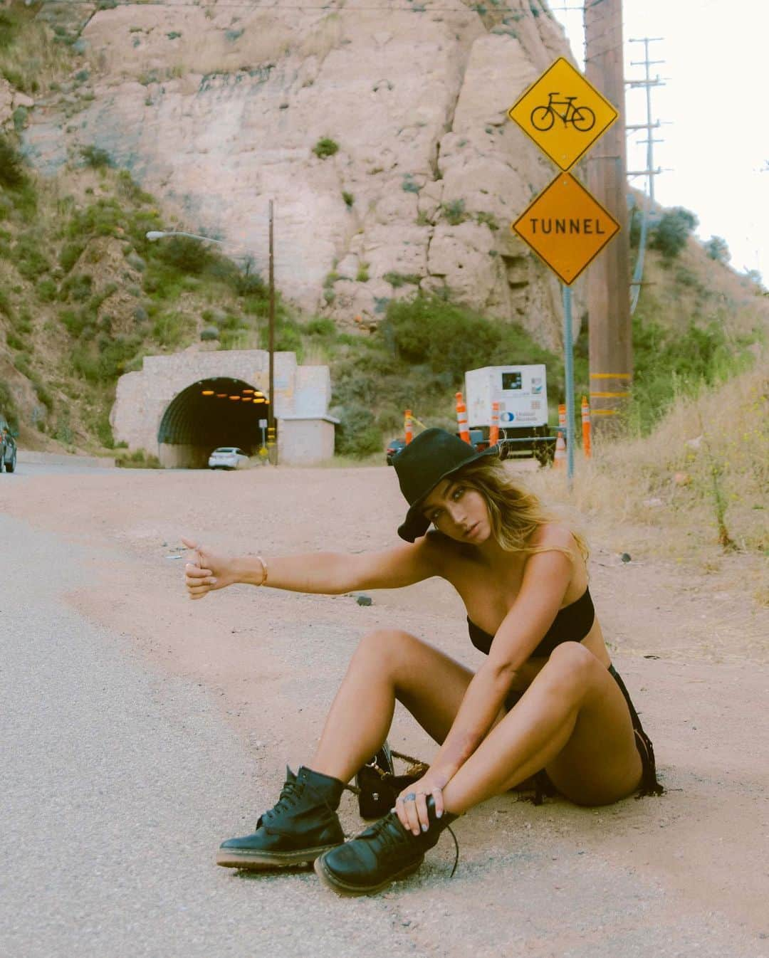 Sommer Rayさんのインスタグラム写真 - (Sommer RayInstagram)「take me on an adventure?」6月24日 4時39分 - sommerray