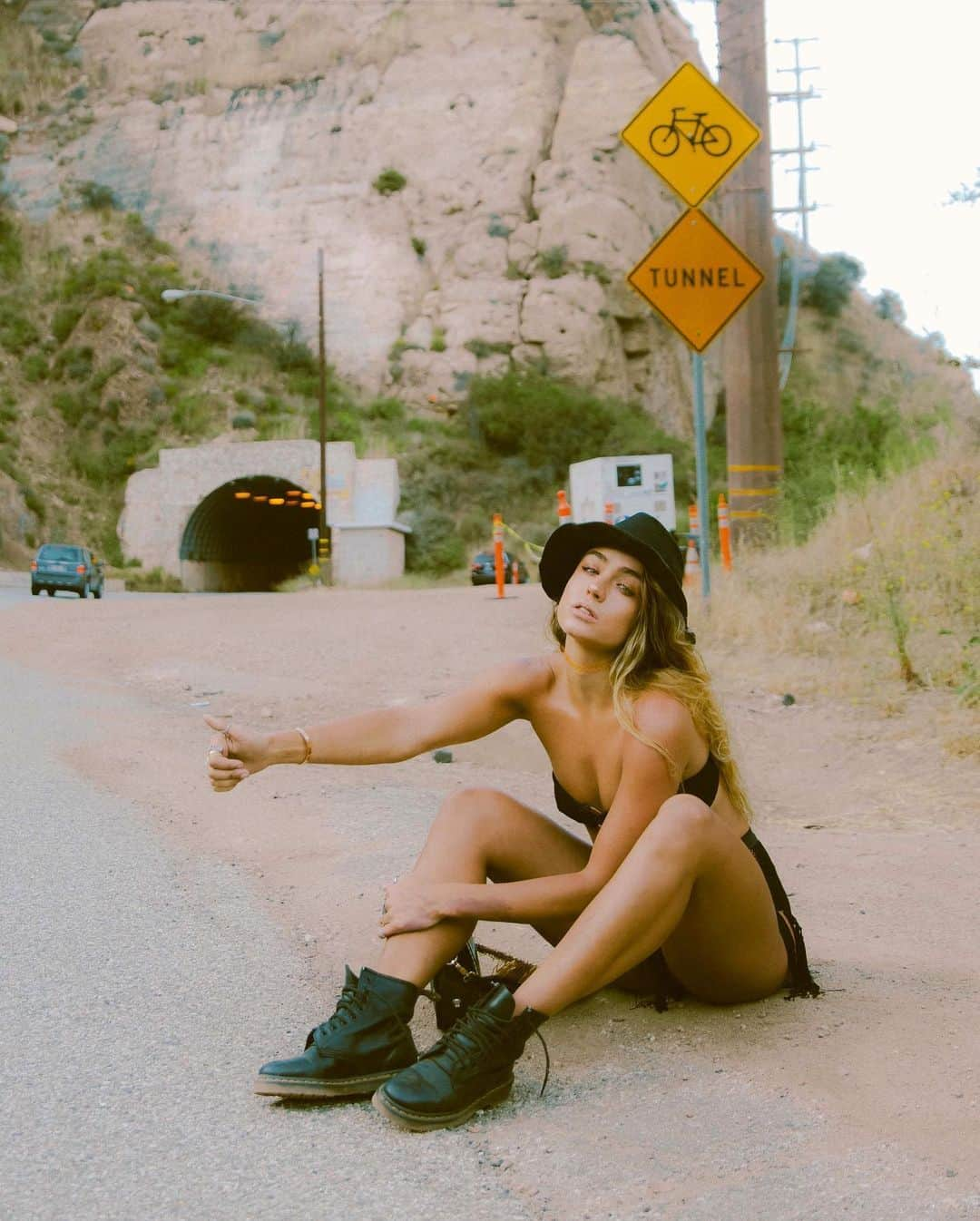 Sommer Rayさんのインスタグラム写真 - (Sommer RayInstagram)「take me on an adventure?」6月24日 4時39分 - sommerray