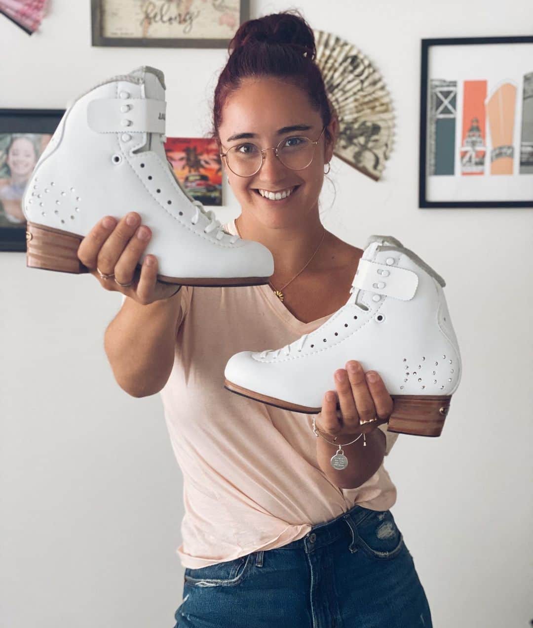 のインスタグラム：「These skates could be yours! • • My very own KO Jackson boots (could be signed if that’s what you wish), could be in your possession! All you have to do is follow these simple steps: • • 1. Send a donation through e-transfer to ko.donate1@gmail.com. 100% of proceeds will be donated to a Black Lives Matter foundation. • 2. Share this post so that it reaches as many people as possible! • • Please stand with me in the fight to end racism.  1 person can make a difference, but 1000 voices can make a lasting impact! Let’s support the Black community. Let’s do our part. • • This giveaway will be open for 14 days! All people who donated will be entered in the draw on July 8th. • • If you have any questions regarding black lives matter, the contest, or the skates... please DM me! • • ** skates are a 4 1/2B and a blade will be included**」