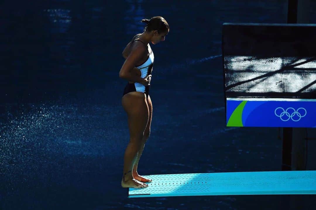パメラ・ウェアさんのインスタグラム写真 - (パメラ・ウェアInstagram)「Happy Olympic Day!!! 🔵⚫️🔴🟡🟢 #tokyo2020ne #happyolympicday #diving #teamcanada #divingcanada #athlete #canadianathlete #femaleathlete」6月24日 5時07分 - pamelaware1