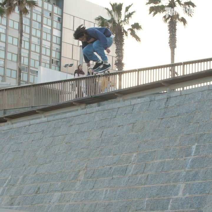 スラッシャーのインスタグラム：「This part rips 👏🏾 @josefskottjatta x @dc_skateboarding 🛹  Now playing on all Thrasher channels 🪐」