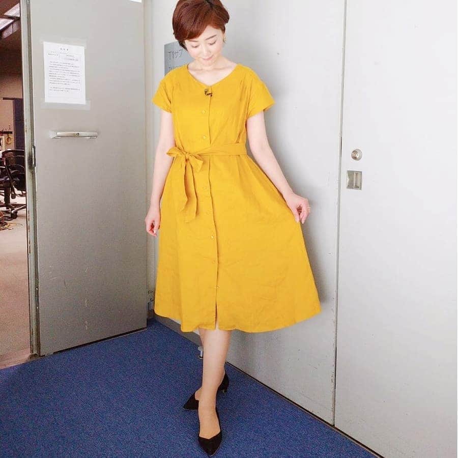 のインスタグラム：「去年、熱気に包まれたラグビーワールドカップ🏈福岡県の経済波及効果は154億円‼️ この後の今日感ニュースで、詳しくお伝えします‼️‼️ 衣装は、カラシ色。  #衣装#ワンピース #からしいろ#水曜日 #靴#pellico #ラグビー #ワールドカップ #経済#効果 #154億円 #福岡#今日感ニュース」