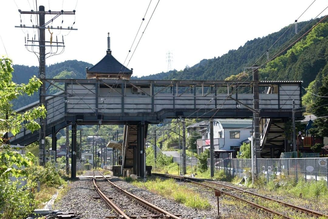 東京都庁広報課さんのインスタグラム写真 - (東京都庁広報課Instagram)「「青梅市/Oumeshi 沢井駅」最寄駅：沢井駅 　#奥多摩 #多摩川 #沢井駅 #青梅線 #青梅街道 #吉野街道 #御岳渓谷8　 #tokyotokyo #tokyogram #moodygrams #jp_gallery #ptk_japan #gdayjapan #realtokyo #beautifuldestinations #tokyojapan #instatokyo #loves_nippon #phos_japan #bestjapanpics #cooljapan #japan_of_insta #photo_jpn #illgrammers #景色 #東京 #Tokyo #东京 #도쿄 #tokyogood」6月24日 17時02分 - tocho_koho_official