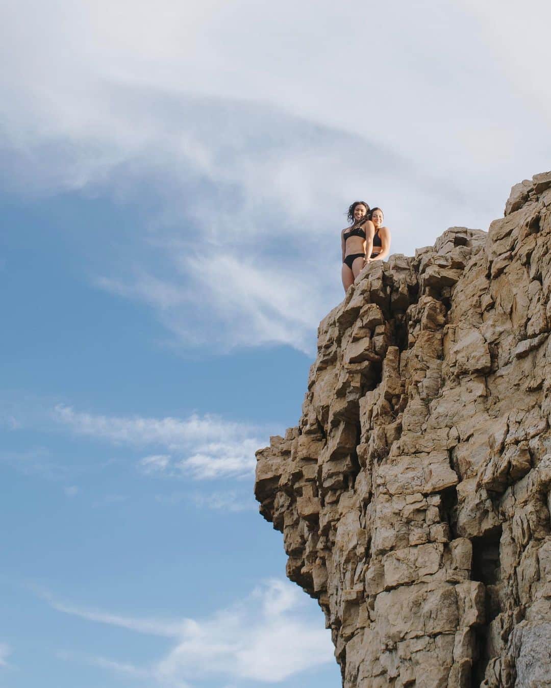 五十川舞香のインスタグラム：「“If your friends jumped off a cliff, would you jump too?” Me:」