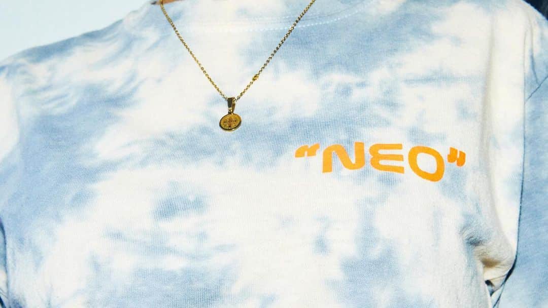 伊万里有さんのインスタグラム写真 - (伊万里有Instagram)「@neo_81_official  タイダイ染め ネオTシャツ【ビックシルエットandスリムフィットネス】&バケットハット 明日、6月25日0時から予約数量限定発売 詳しくはneo81project公式サイトへ！  neo81project.com  #neo81project  #サイバーパンク #neo81 #neo #オリジナル #タイダイ染め」6月24日 9時47分 - imariyu_official