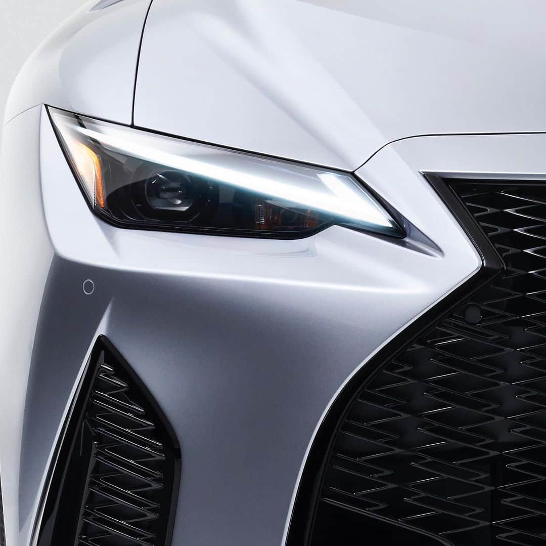 Lexus USAのインスタグラム：「From the aggressive new grille, to the continuous LED strip spanning the width of the fastback-style rear end, the exterior of the brand new 2021 IS has been redesigned to create the ultimate expression of driving performance. What’s your favorite detail on the new 2021 Lexus IS? Sound off in the comments and head to the link in bio to see more.」
