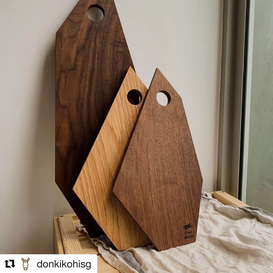 B.L.W (ブルー)さんのインスタグラム写真 - (B.L.W (ブルー)Instagram)「#Repost @donkikohisg with @get_repost ・・・ Have you seen our new @borderless_b.l.w own fragment boards, combine the luxury oak wood in unique shape and elegant design for any mood. Only at ドンキコーヒー DonkiKohi. Photo Presented by @_maidalevina . #ポチblw」6月24日 11時01分 - borderless_b.l.w