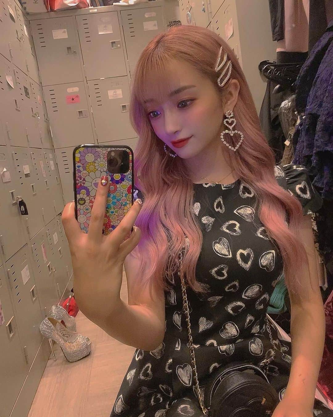 ERENAのインスタグラム：「♡🖤♡🖤」