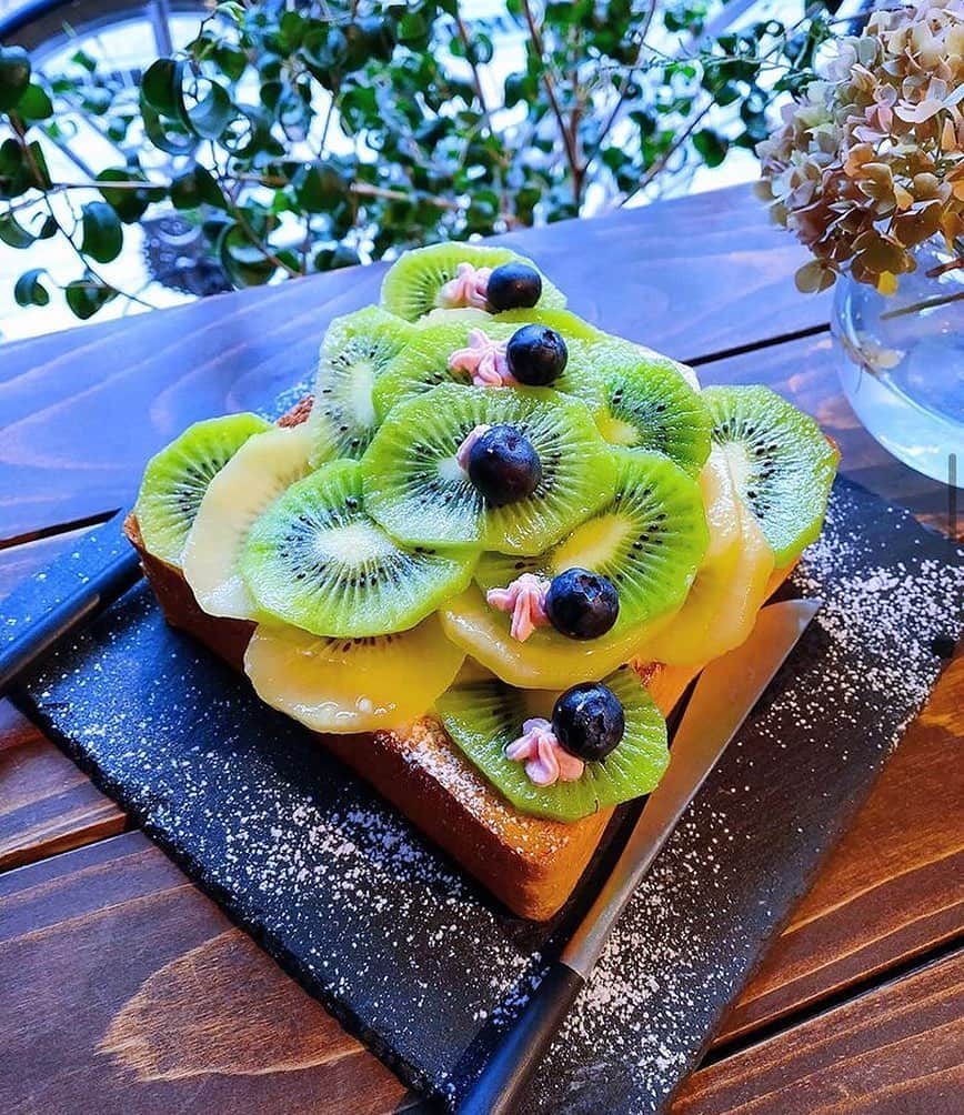 aumoグルメのグルメインスタ